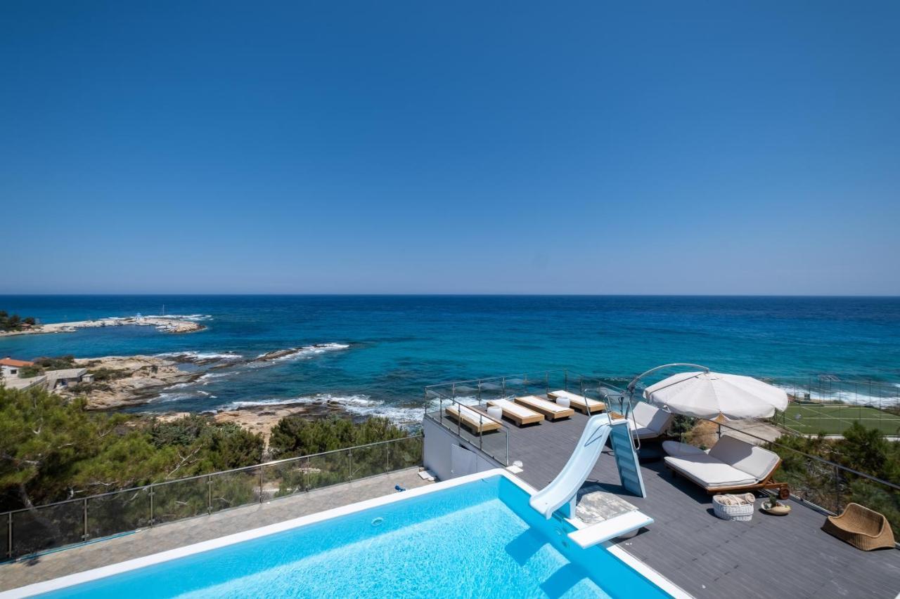 Icarus Luxury Beachfront Villa Gialiskari  Extérieur photo