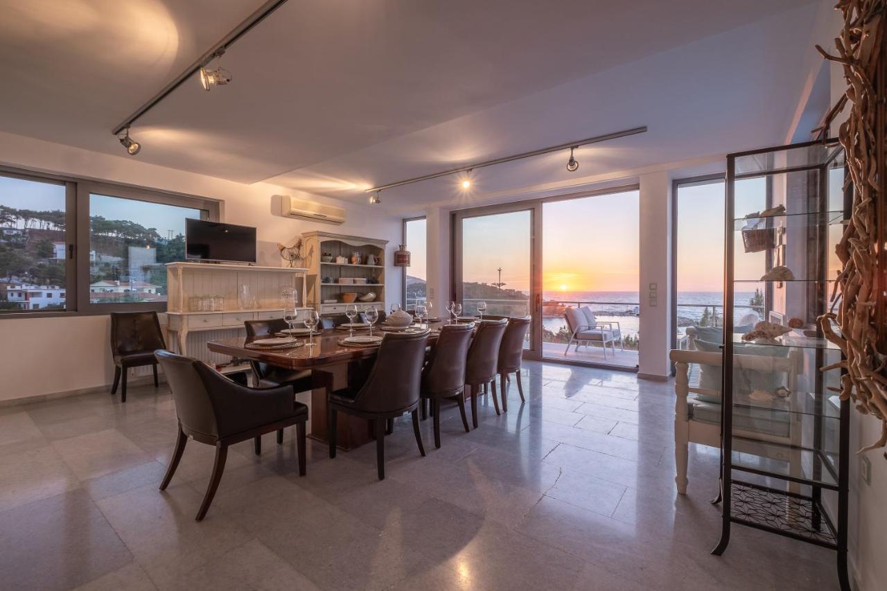 Icarus Luxury Beachfront Villa Gialiskari  Extérieur photo