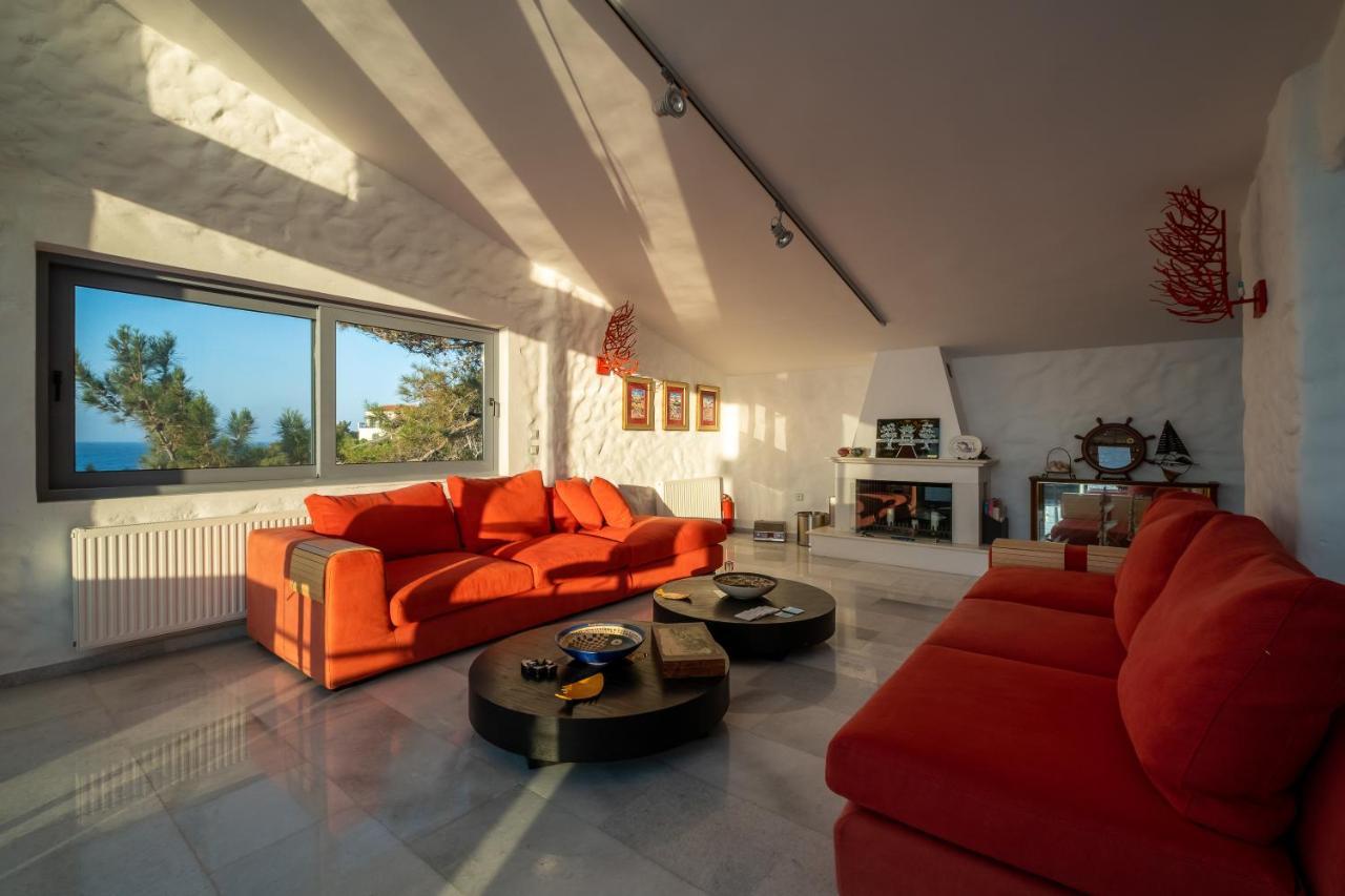 Icarus Luxury Beachfront Villa Gialiskari  Extérieur photo
