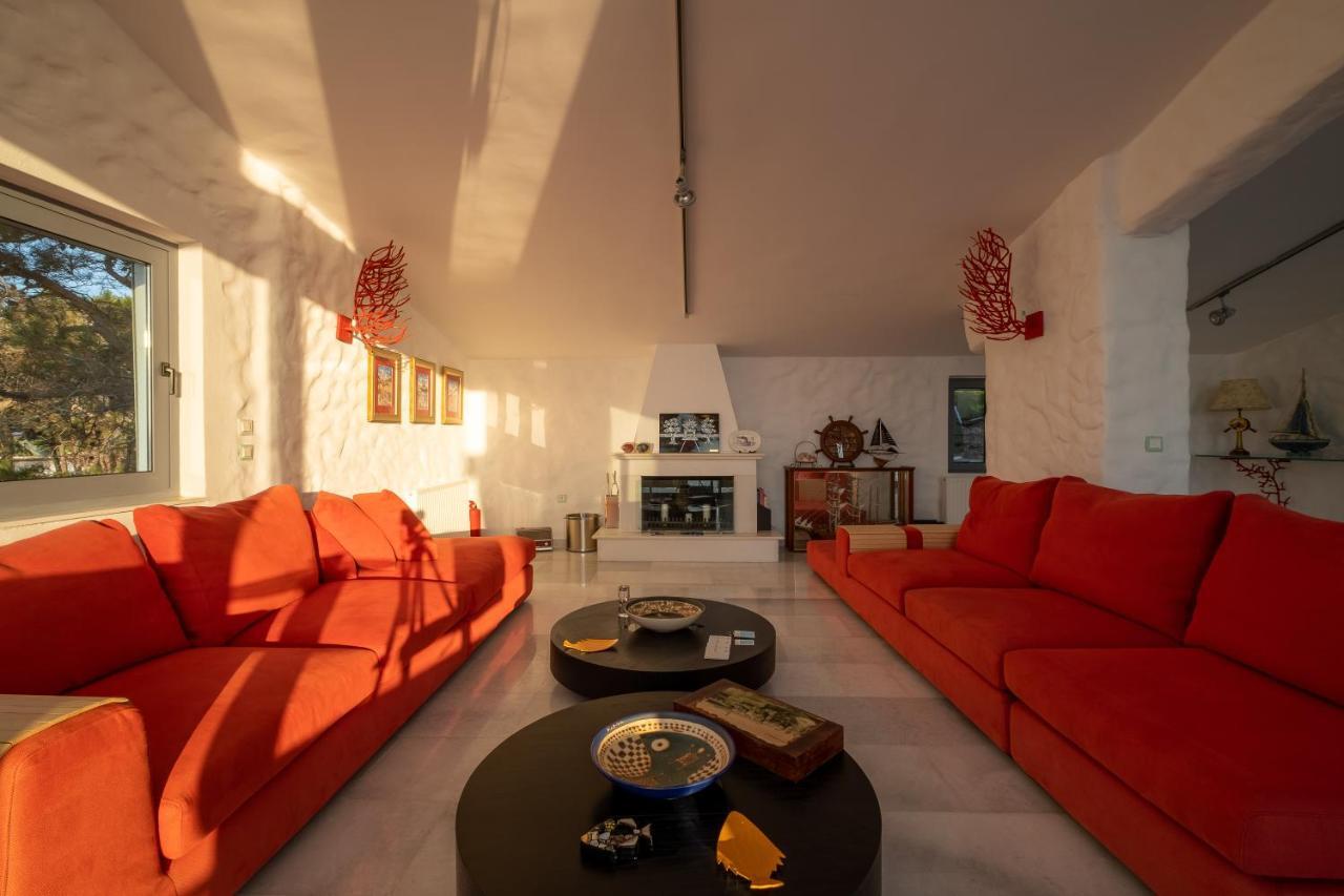 Icarus Luxury Beachfront Villa Gialiskari  Extérieur photo