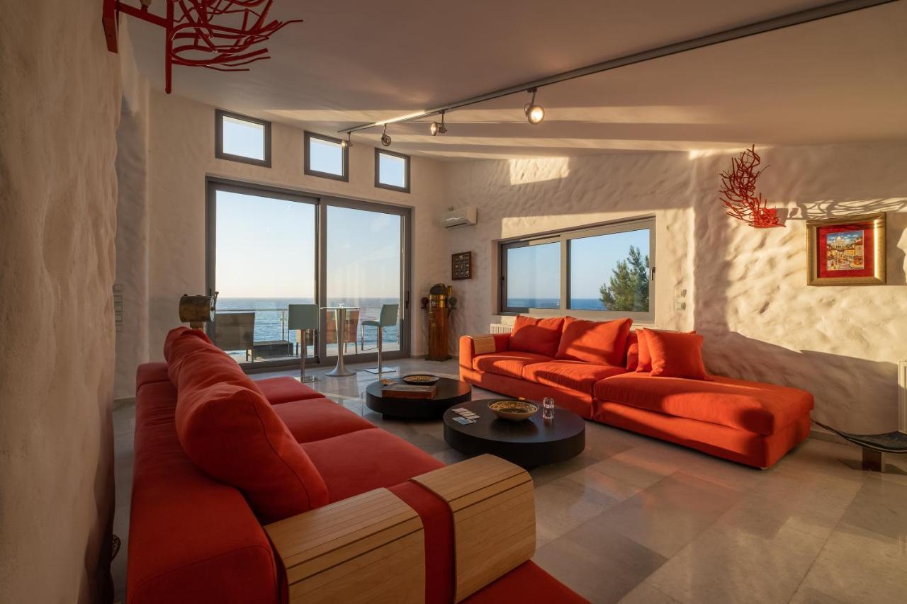 Icarus Luxury Beachfront Villa Gialiskari  Extérieur photo