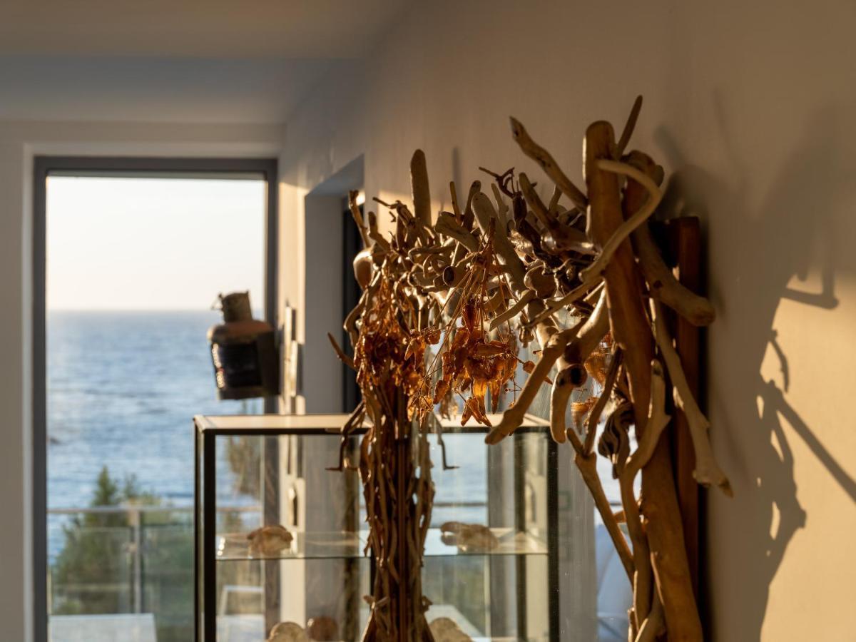 Icarus Luxury Beachfront Villa Gialiskari  Extérieur photo