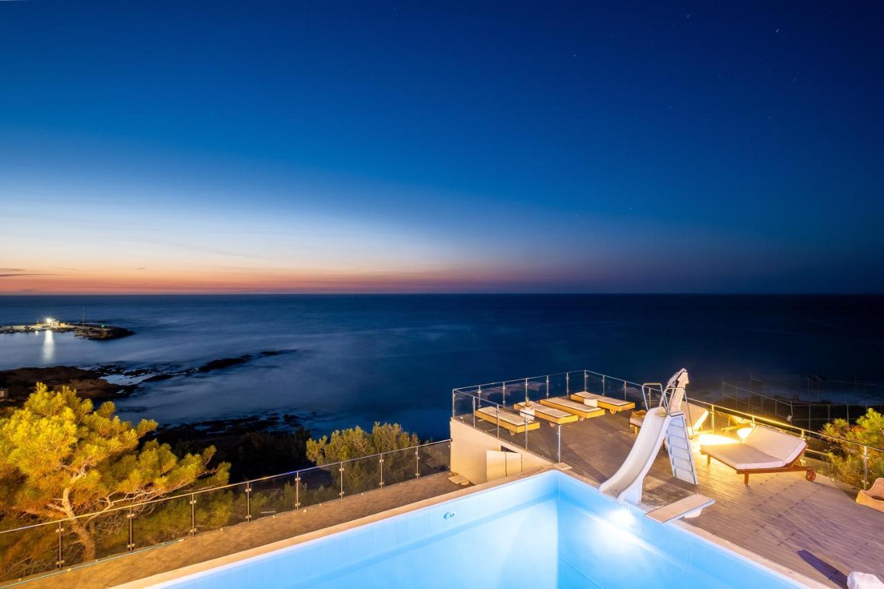Icarus Luxury Beachfront Villa Gialiskari  Extérieur photo